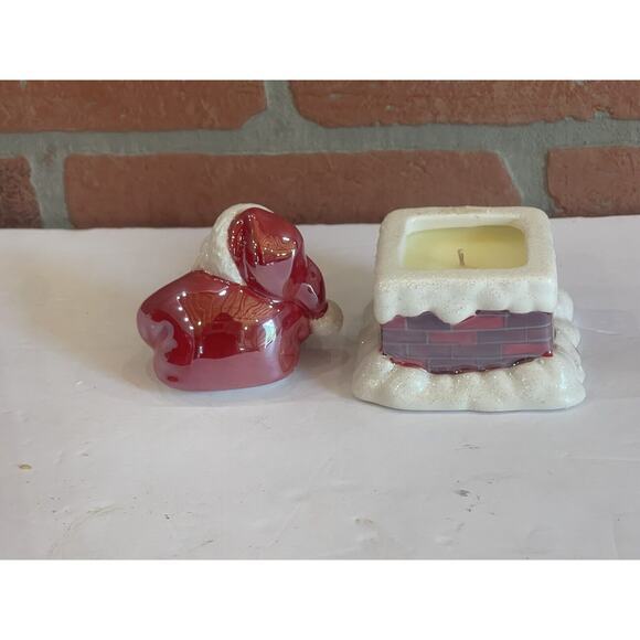 Avon Ceramic Santa Claus Down the Chimney Poured Candle w/ Lid Never Lit 4"x3" - Picture 6 of 7
